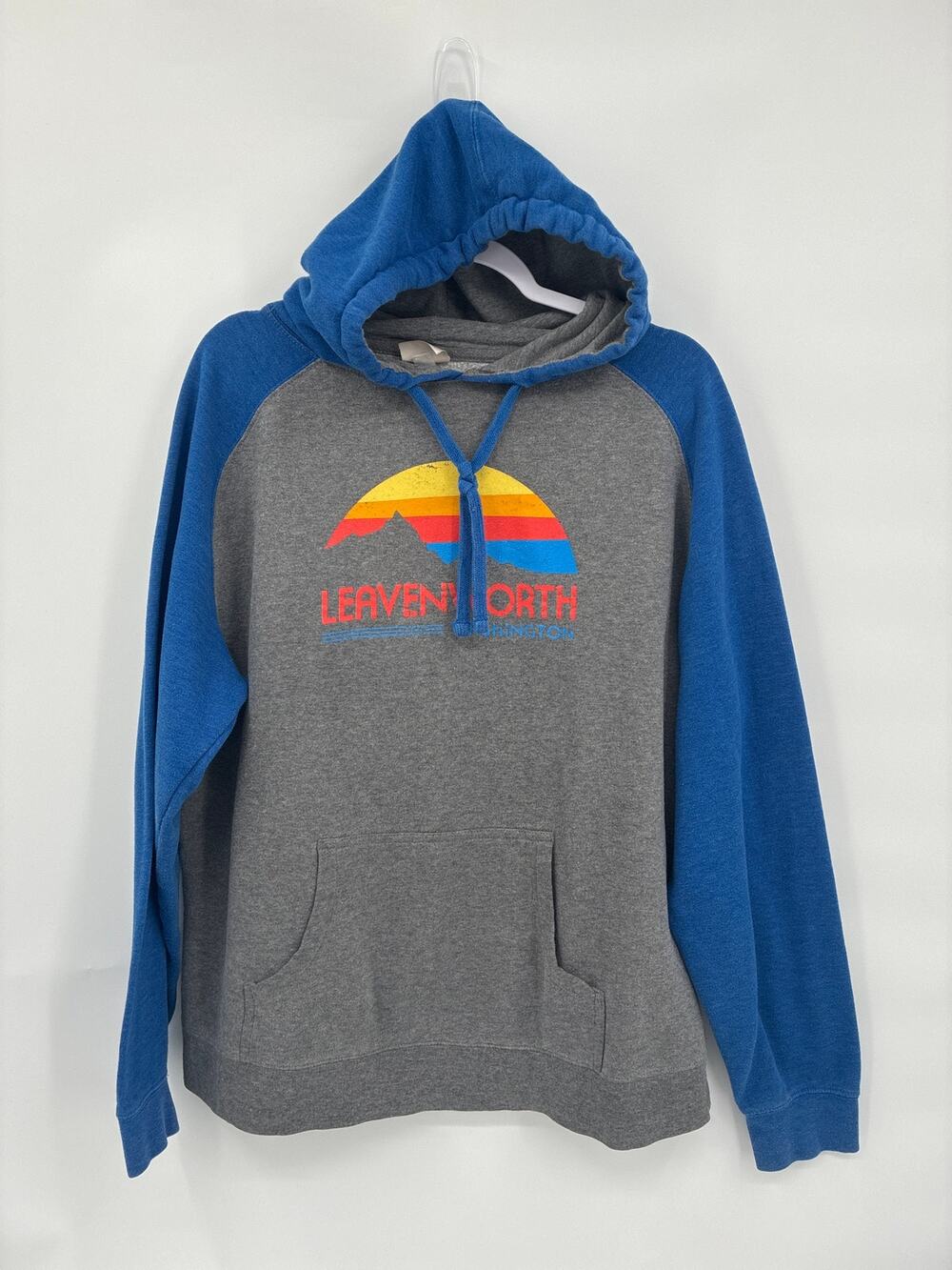 Coastal Classics Leavenworth WA Independent Trading Co Pullover Hoodie Gray L